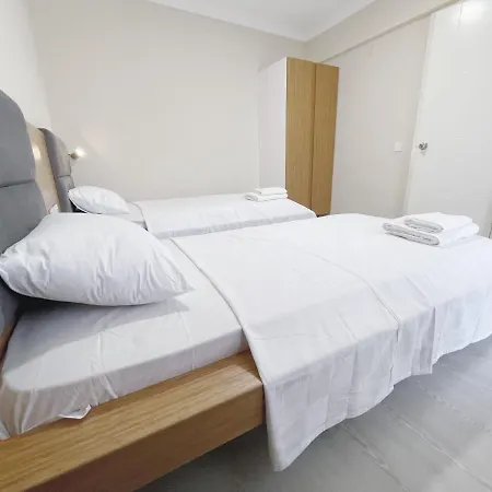 Miniq Beach Home - 2 Bedrooms & A/C & Tv Nyaraló